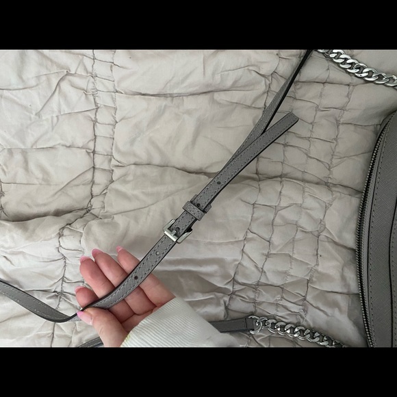 Michael Kors Jet Set Crossbody - Picture 7 of 9